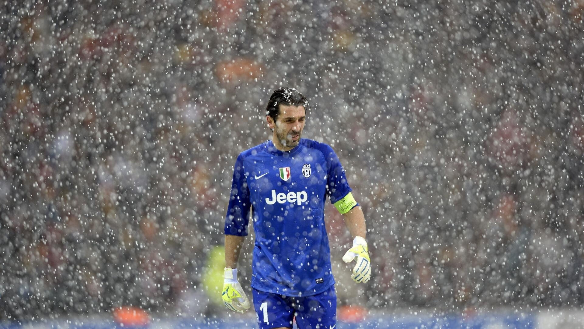 孤胆英雄与钢铁洪墙，德罗赞燃尽自我，广厦团队防守给NBA上了一课