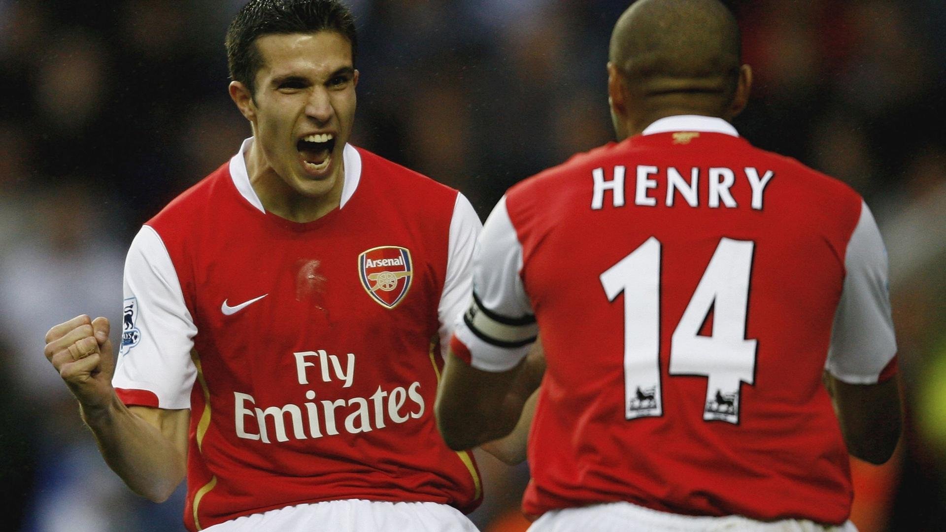 奥斯梅恩三分钟两球上演奇迹！罗马补时惊天逆转淘汰阿森纳